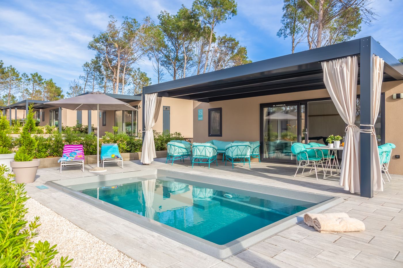 Aminess-Avalona-Camping-Resort-Room-7