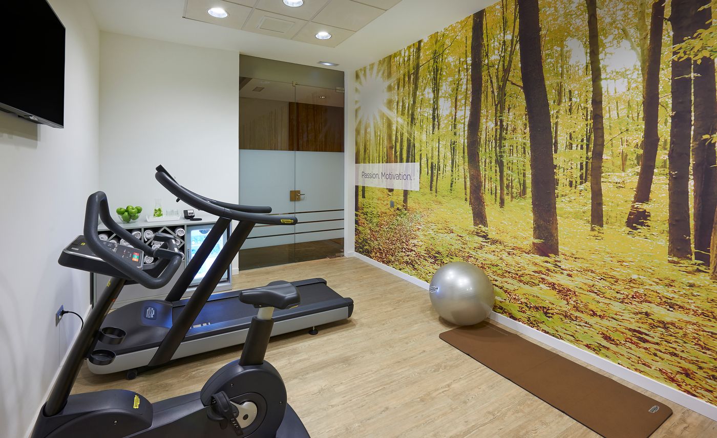 NH-Ciudad-de-Almeria-Sports-and-Entertainment-24