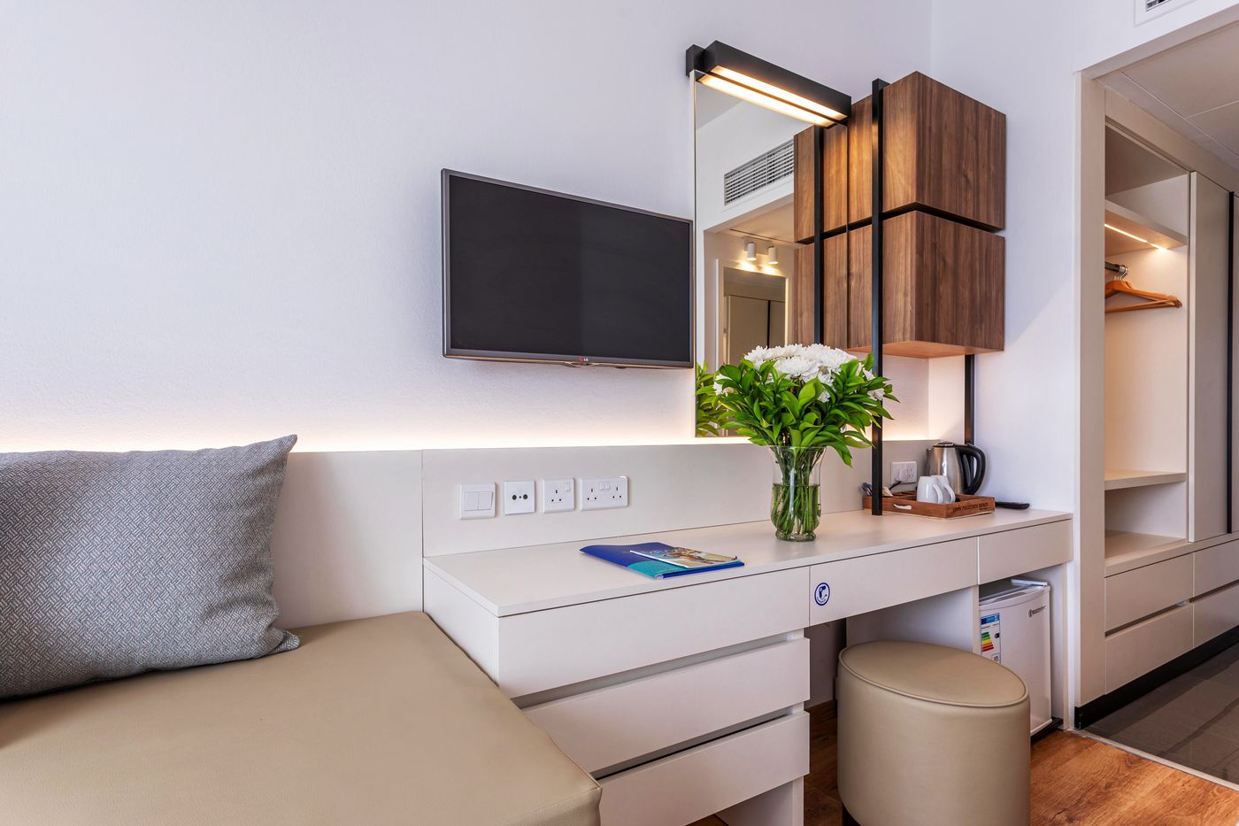 Louis-Phaethon-Beach-Room-29