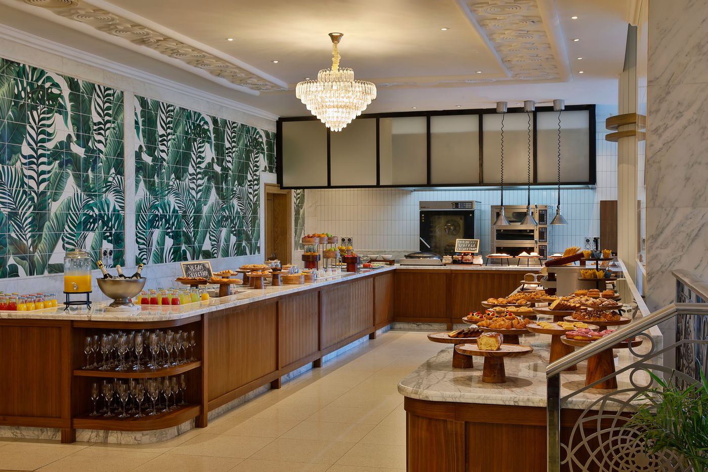 Waldorf-Astoria-Ras-Al-Khaimah-Restaurant-52