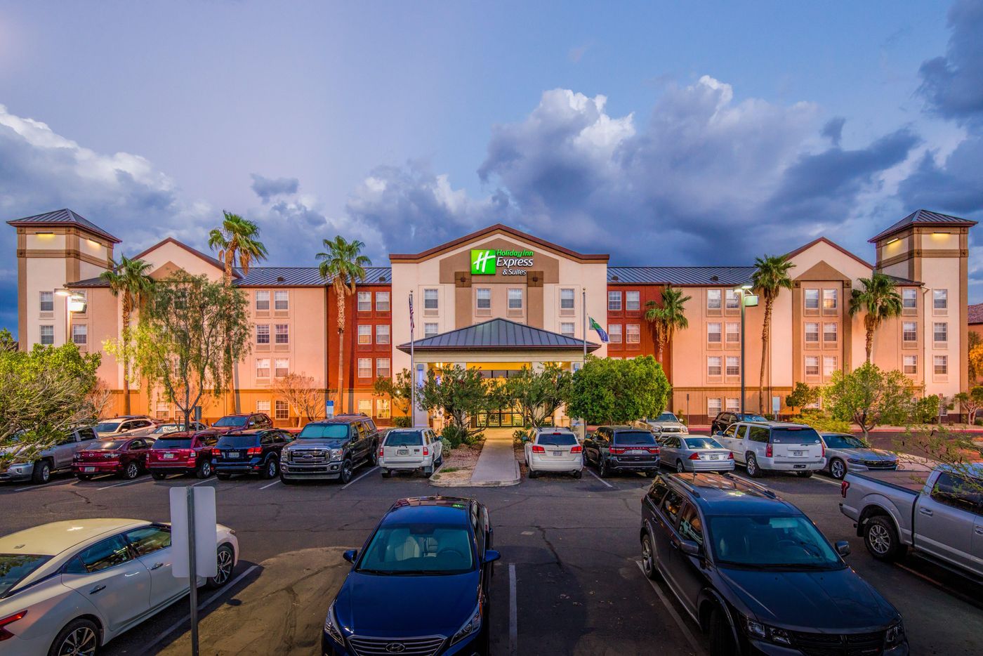 Holiday Inn Express Phoenix Airport -United States-PHOENIX-General view-1
