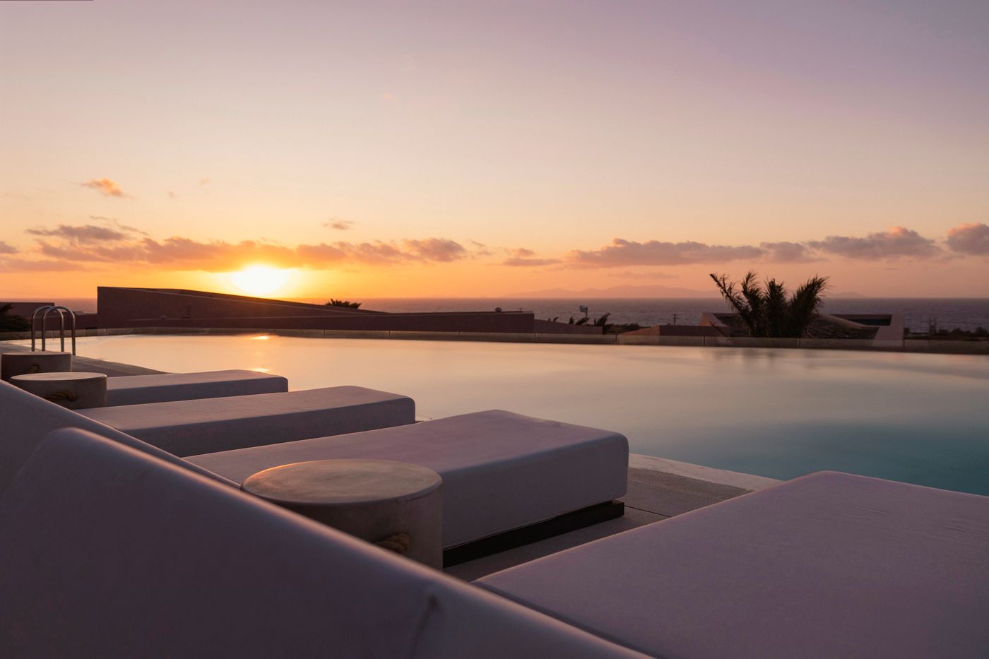 Domes Novos Santorini, Autograph Collection