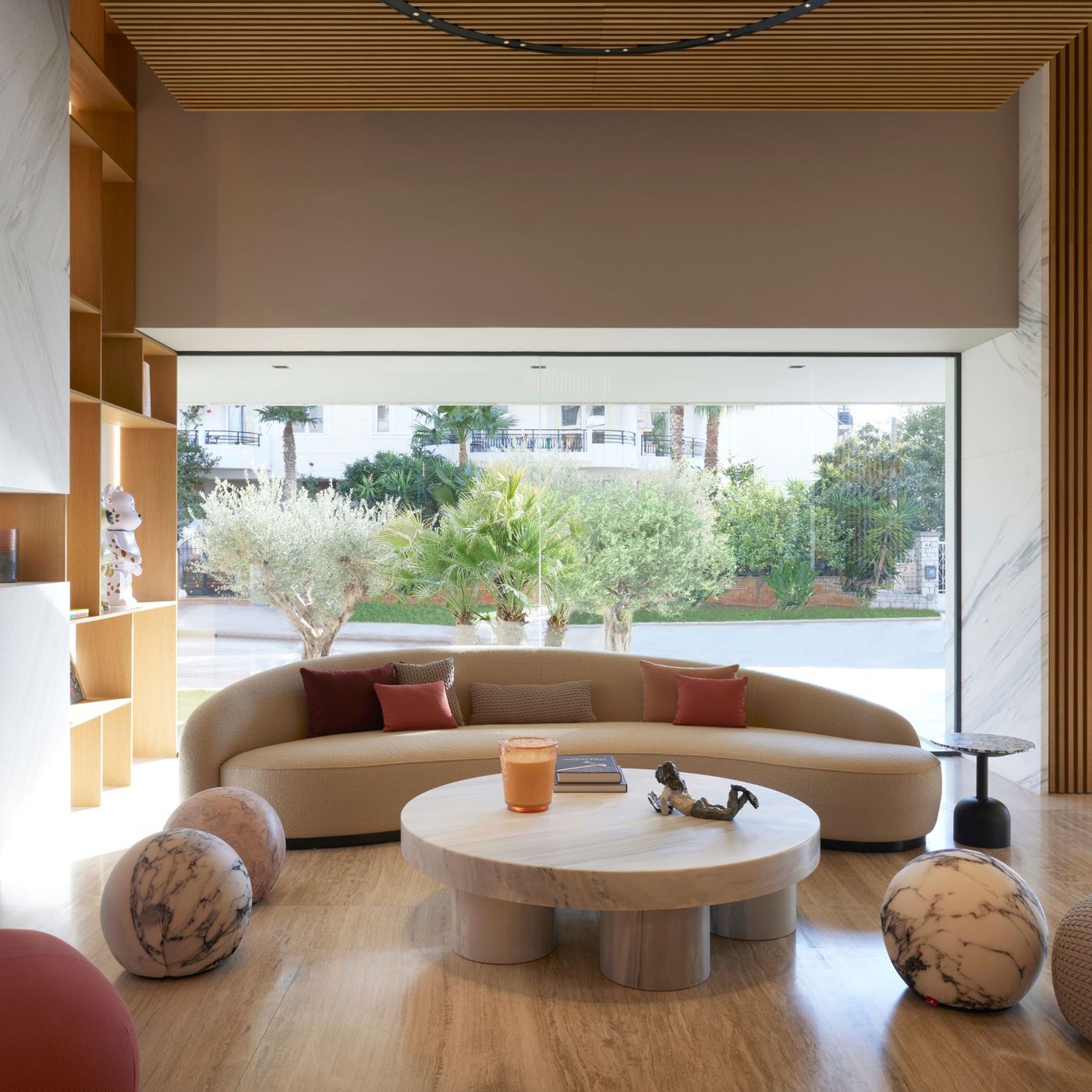 Dusit-Suites-Athens-Lobby-12