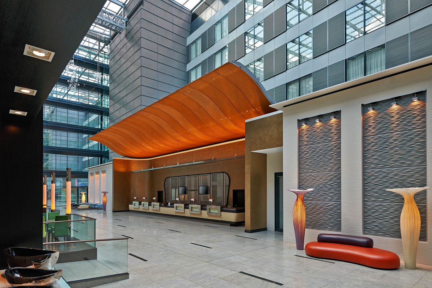 Hilton Frankfurt Airport - Germany - FRANKFURT - Lobby - 9