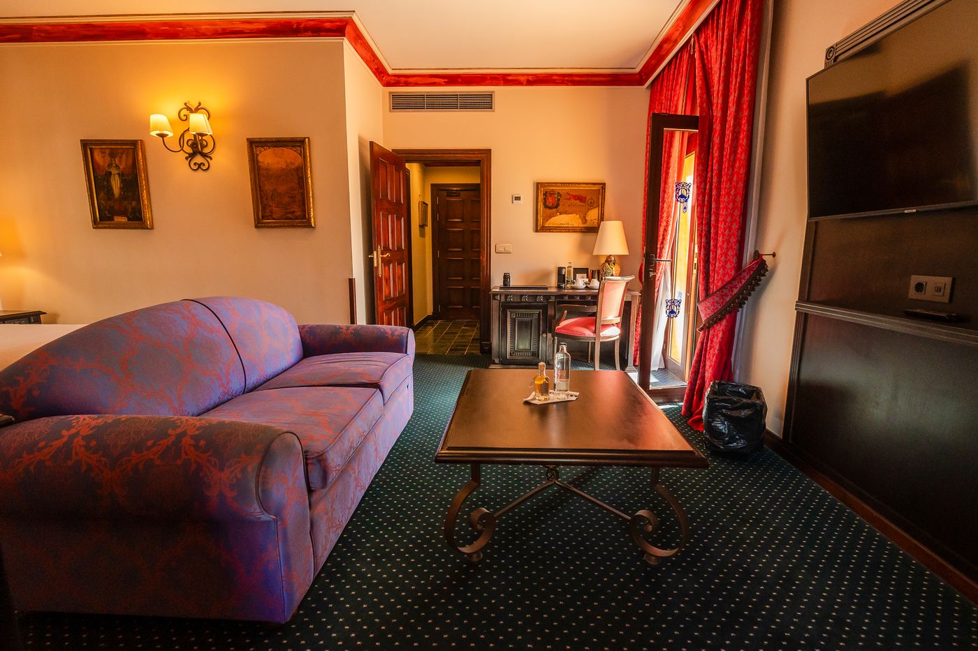 Europe-Villa-Cortes-Room-38