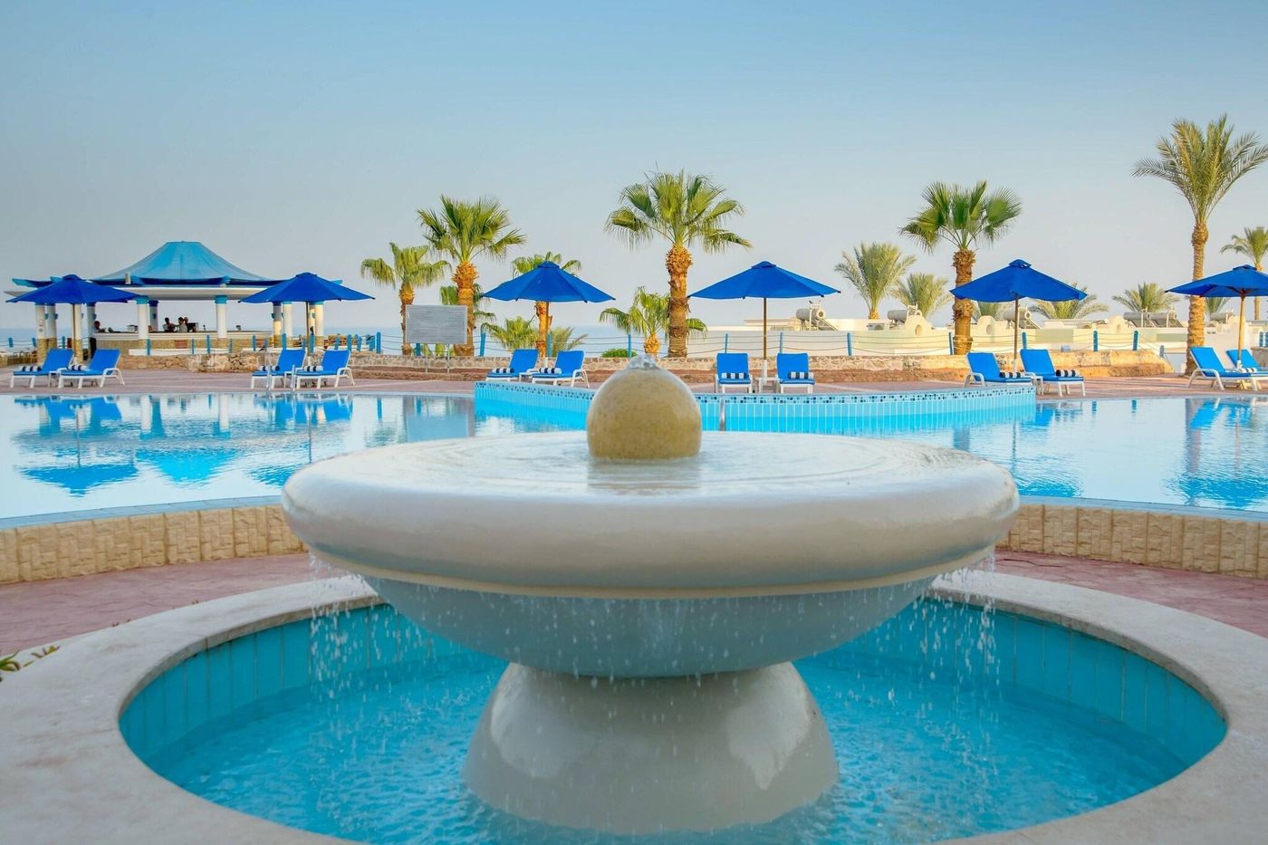 Renaissance-Sharm-El-Sheikh-Golden-View-Beach-Rest-Pool-2