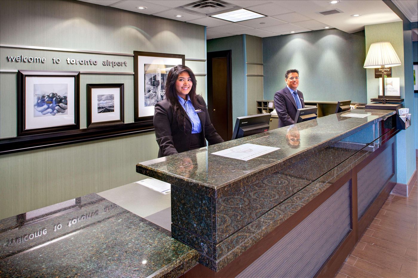 Hampton Inn & Suites Toronto Airport-Canada-MISSISSAUGA-Lobby-3