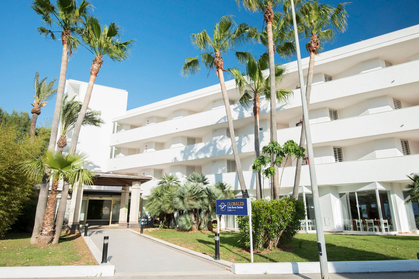 Globales Cala Bona Suites