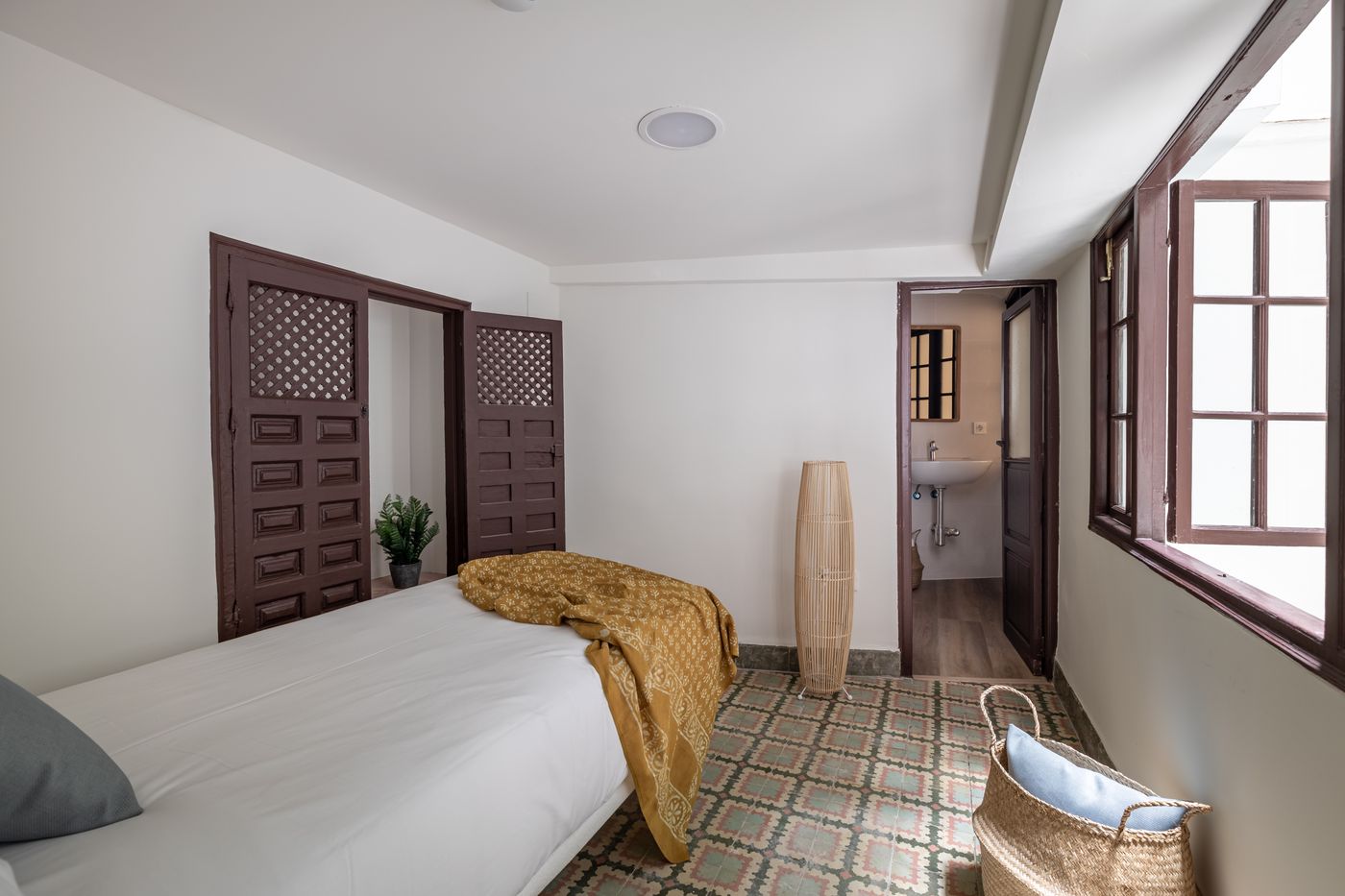 Libere-Malaga-la-Merced-Room-9