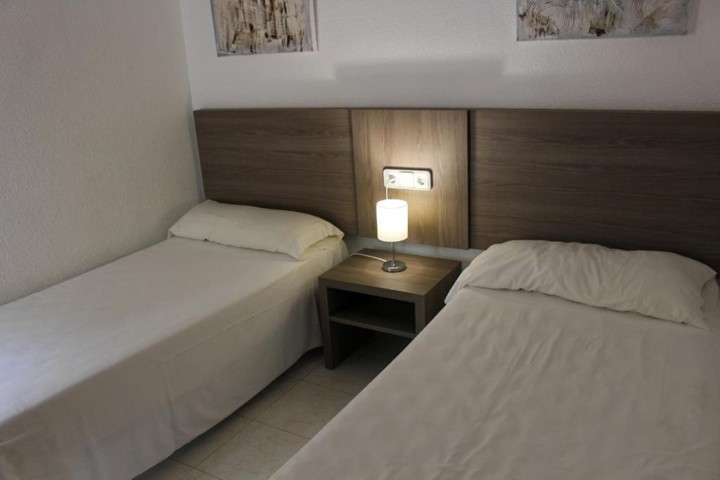 Bungalows-Imperial-Park-Room-20