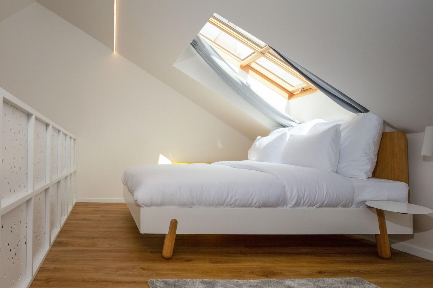 OREA-Place-Seno-Room-35