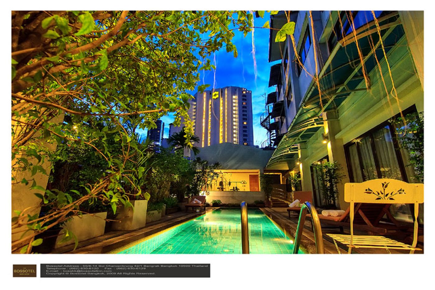 Bossotel-Inn-Bangkok-Pool-21