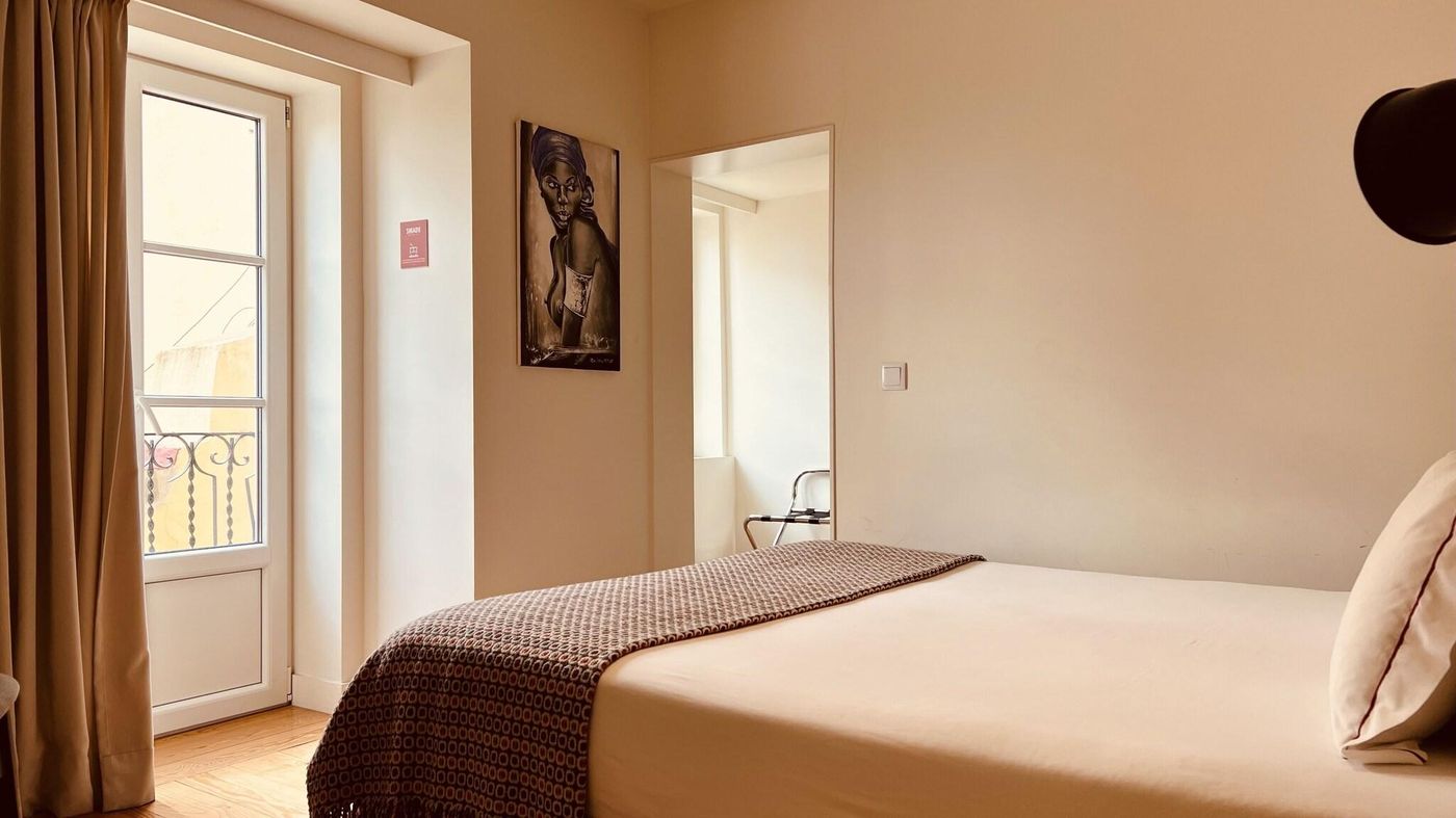 Monte-Belvedere-Hotel-By-Shiadu-Room-8