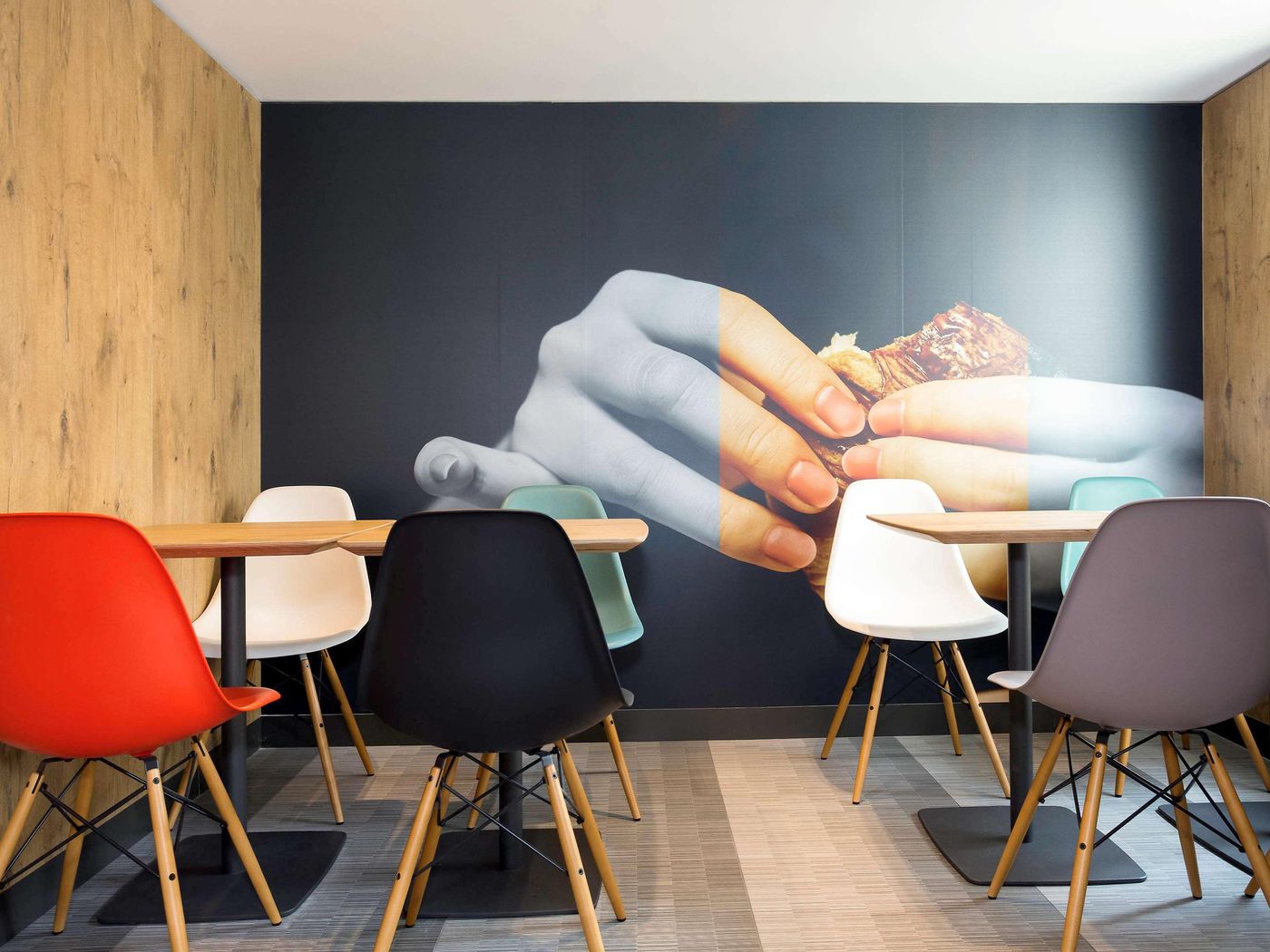 ibis-Cannes-Centre-Restaurant-25