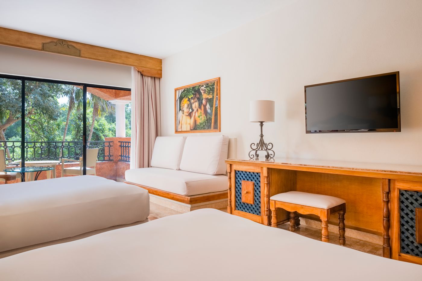 Iberostar-Waves-Paraiso-Beach-Room-36