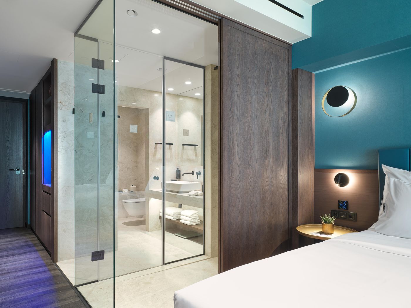 NYX-Esperia-Palace-Athens-by-Leonardo-Hotels-Room-51