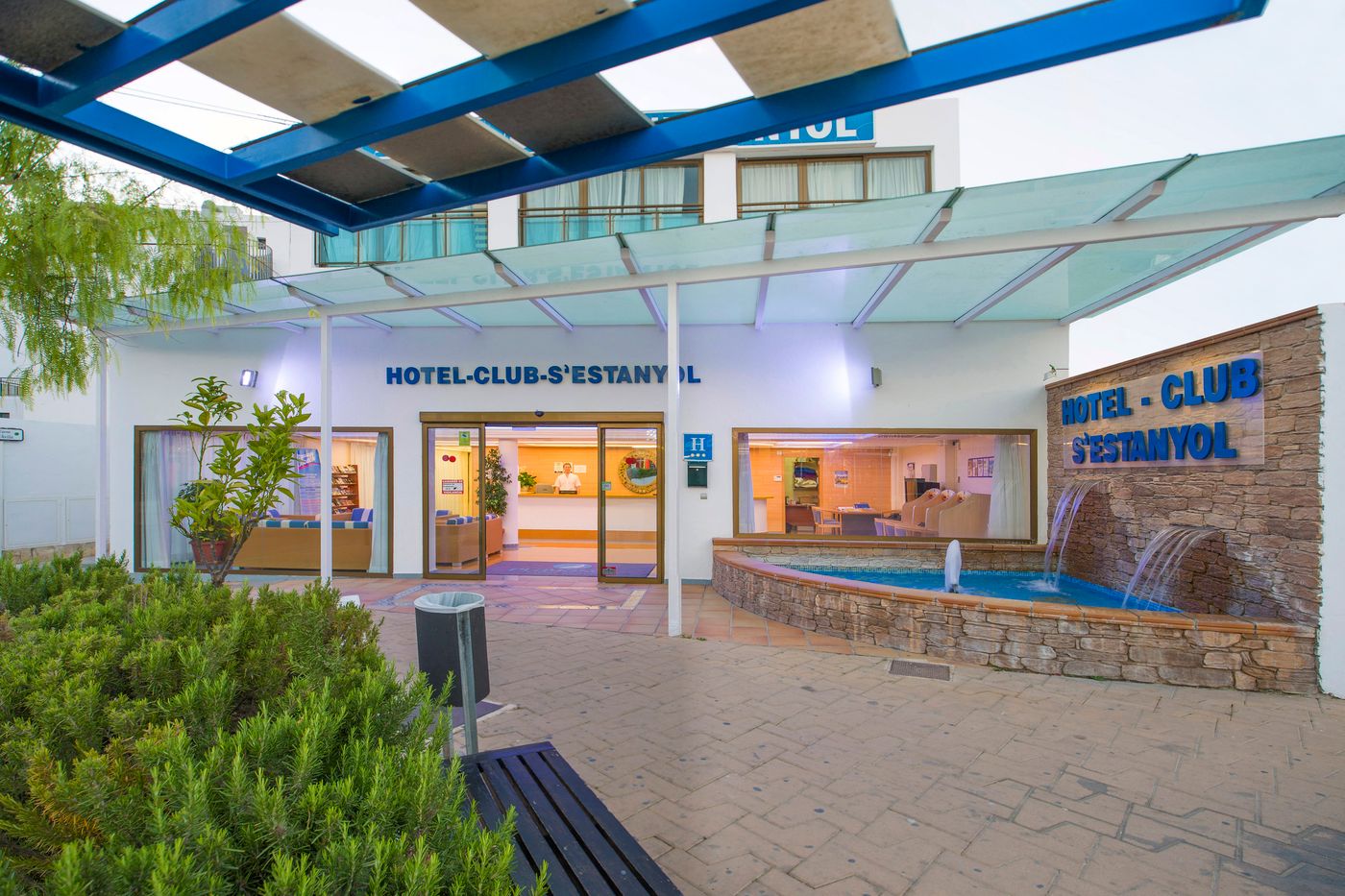 S'Estanyol Hotel
