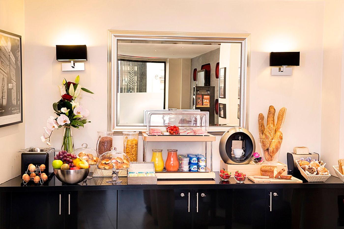 Hotel-10-OPERA-General-view-25