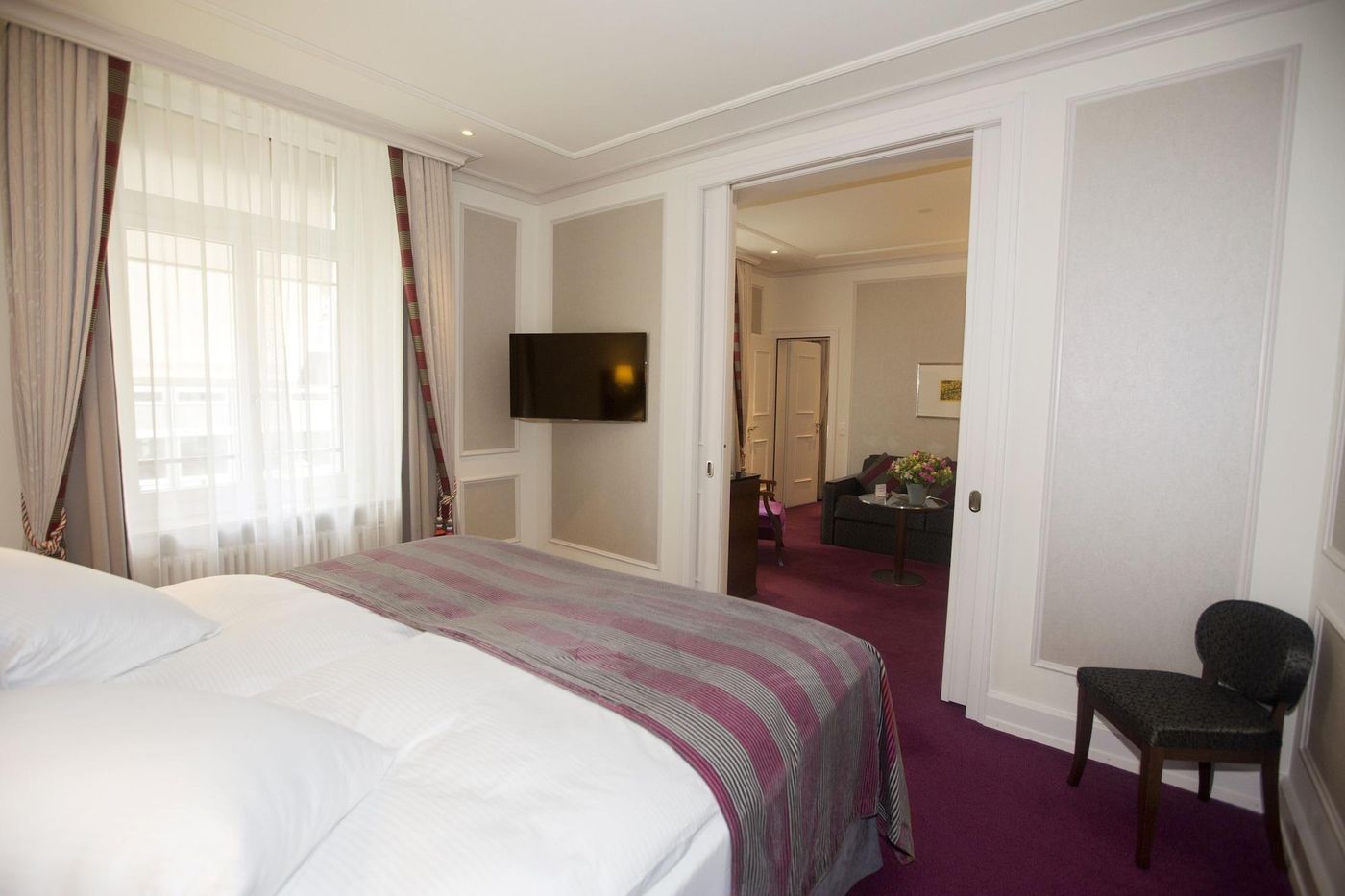 The Dufour, Suites & Rooms by Hotel Schweizerhof-Switzerland-Zurich-Room-6