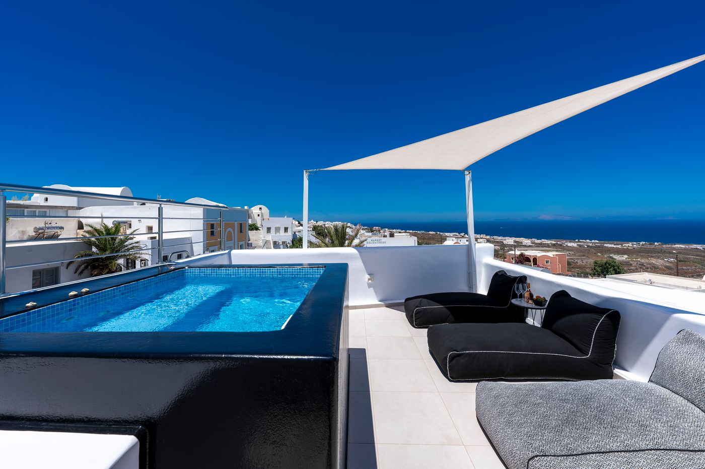 Sole-D-Oro-Luxury-Suites-Room-18