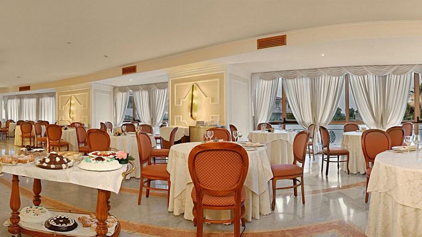 Grand-Hotel-La-Pace-Restaurant-19