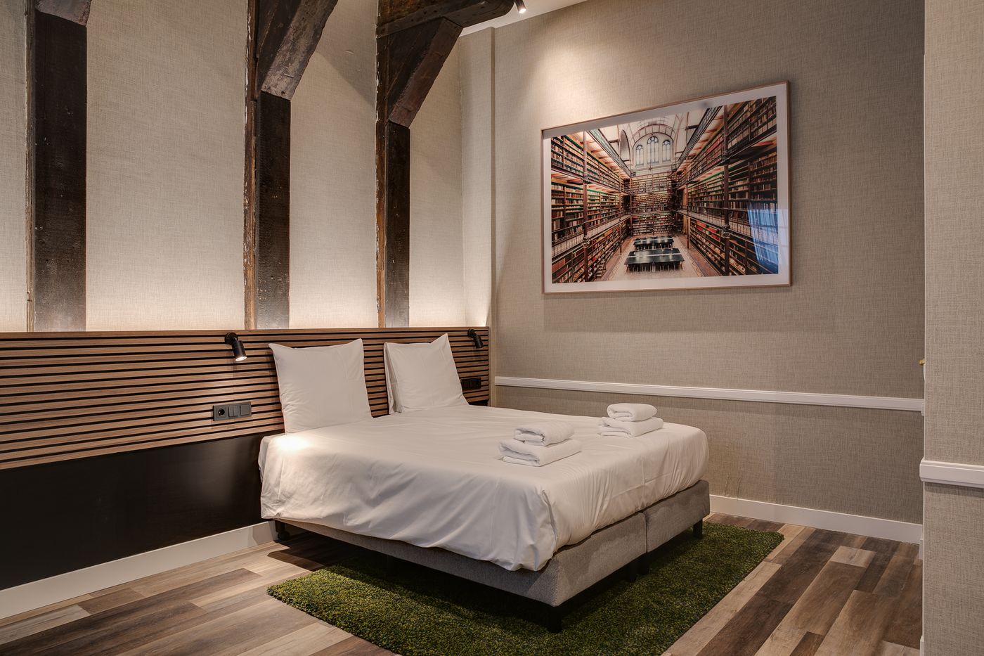 The Sixteen-Netherlands-AMSTERDAM-Room-4