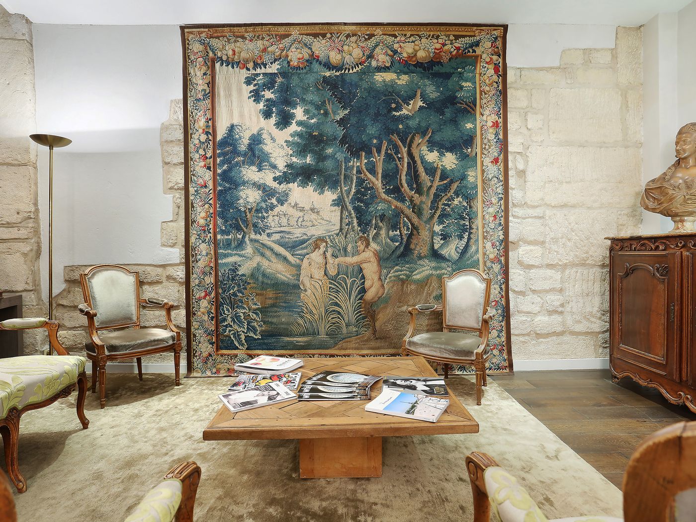 Hotel-Notre-Dame-Maitre-Albert-Lobby-20