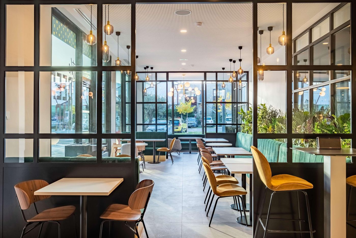 Kyriad Lyon Ouest - Limonest - France - Limonest - Bar - 4