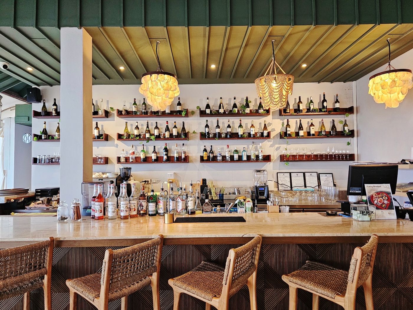 Baan-Haad-Ngam-Boutique-Resort---Villas-Bar-69