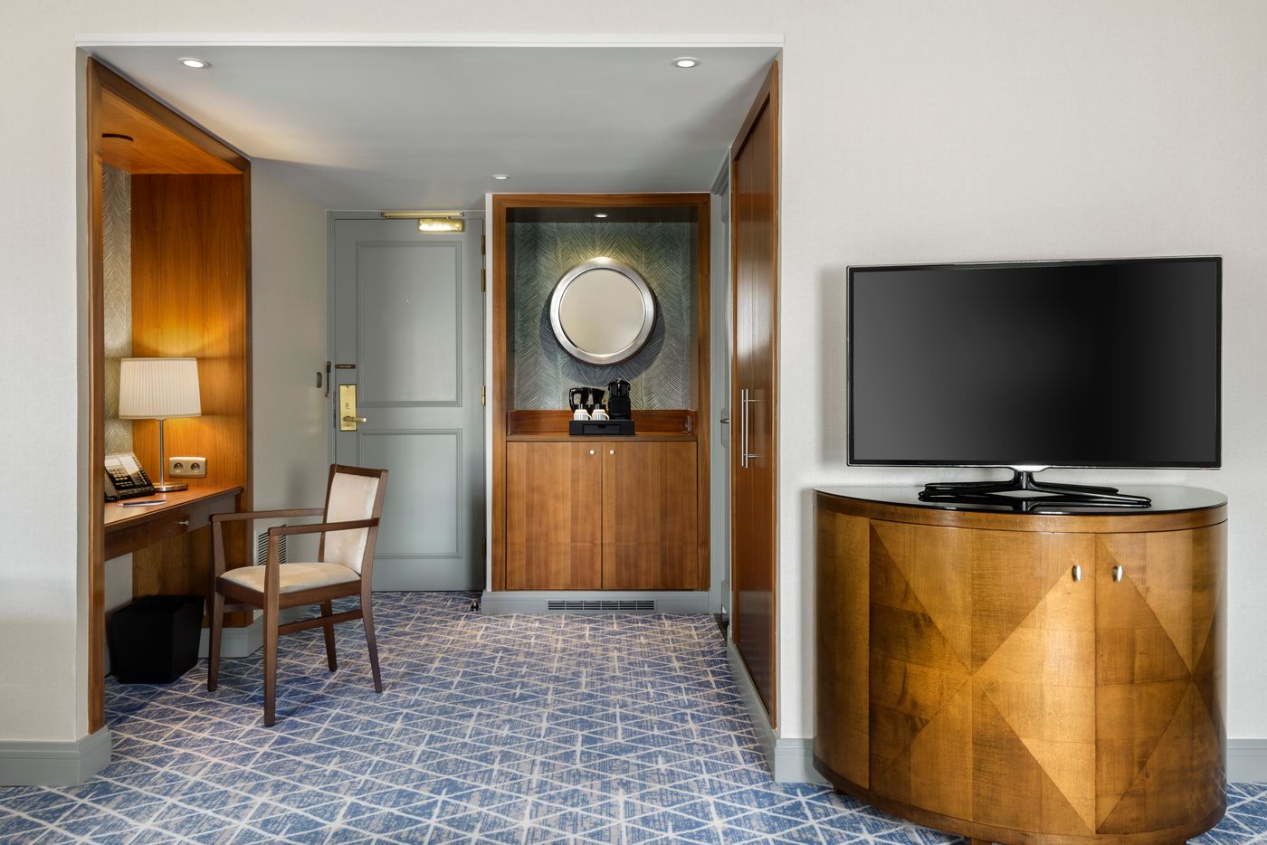 Warwick-Brussels-Room-9