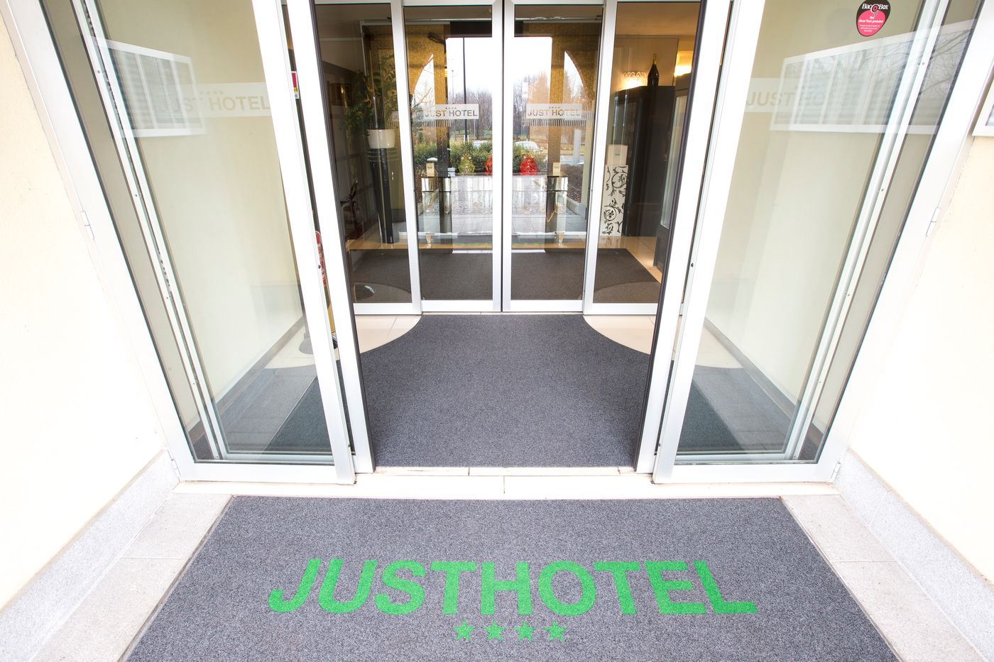 Just Hotel Lomazzo Fiera-Italy-LOMAZZO (CO)-General view-3