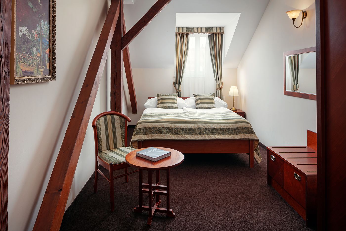 Amigo-City-Centre-Room-5