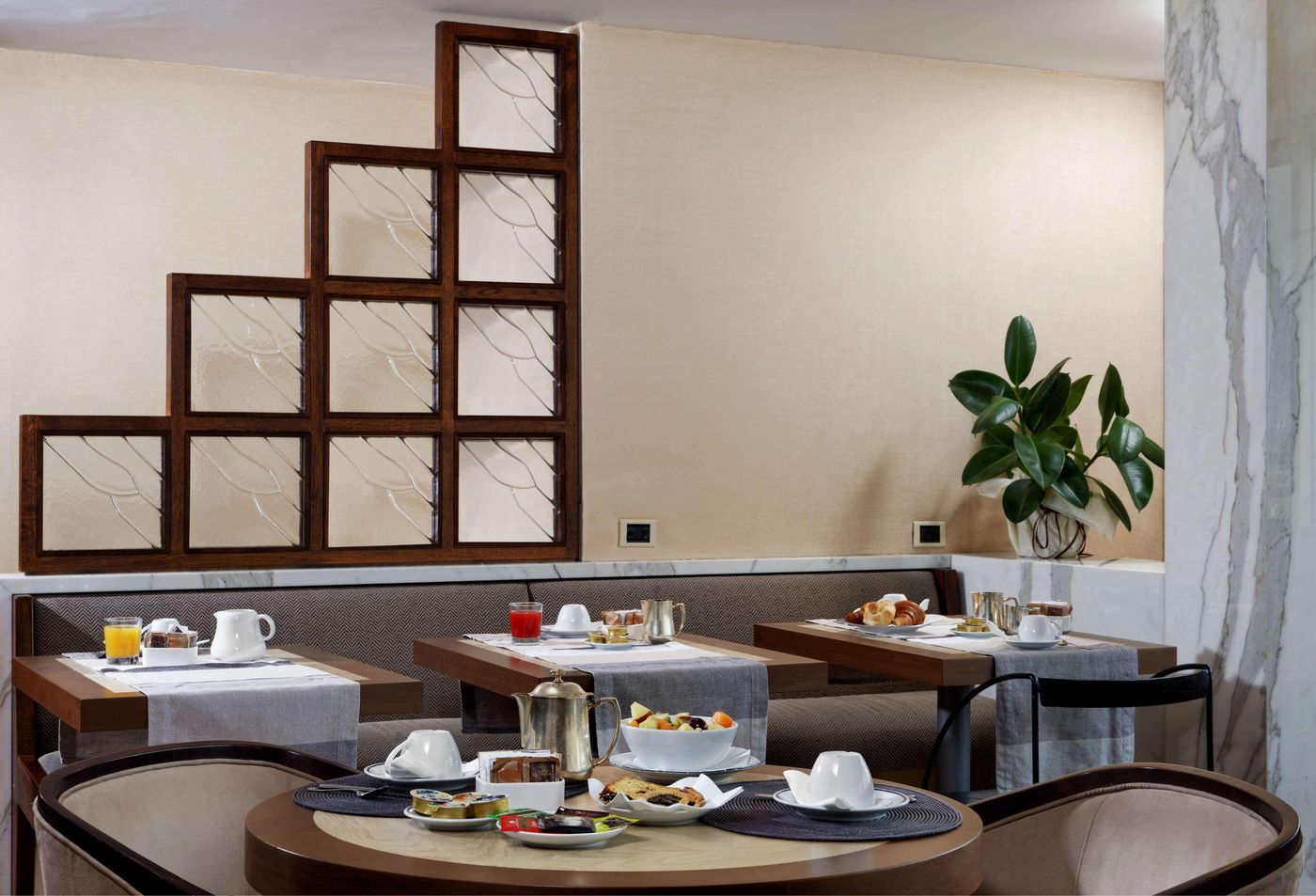 Best-Western-Hotel-Piccadilly-Restaurant-17