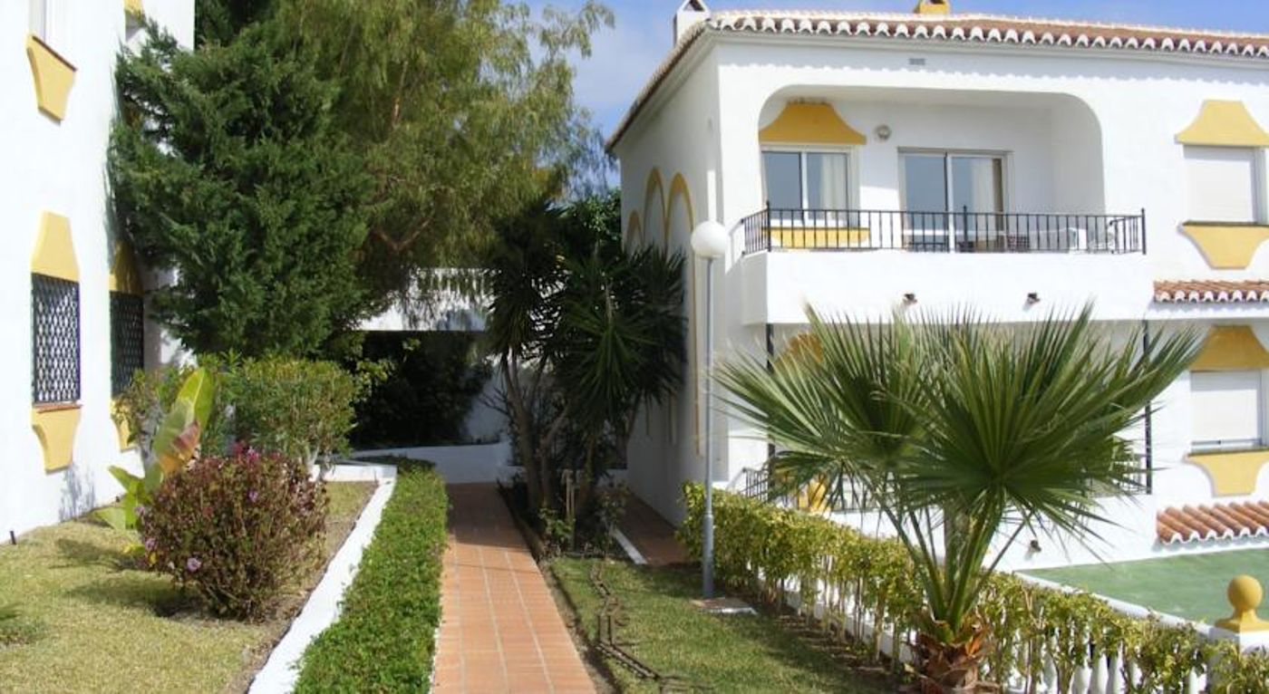 Las Rosas de Capistrano