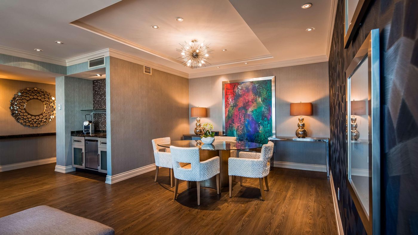 Georgian-Court-Hotel-Room-9