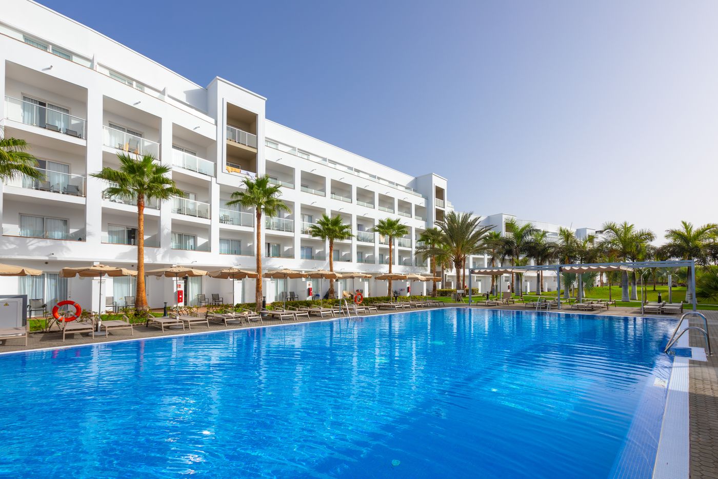 Club-Hotel-Riu-Gran-Canaria-Pool-5