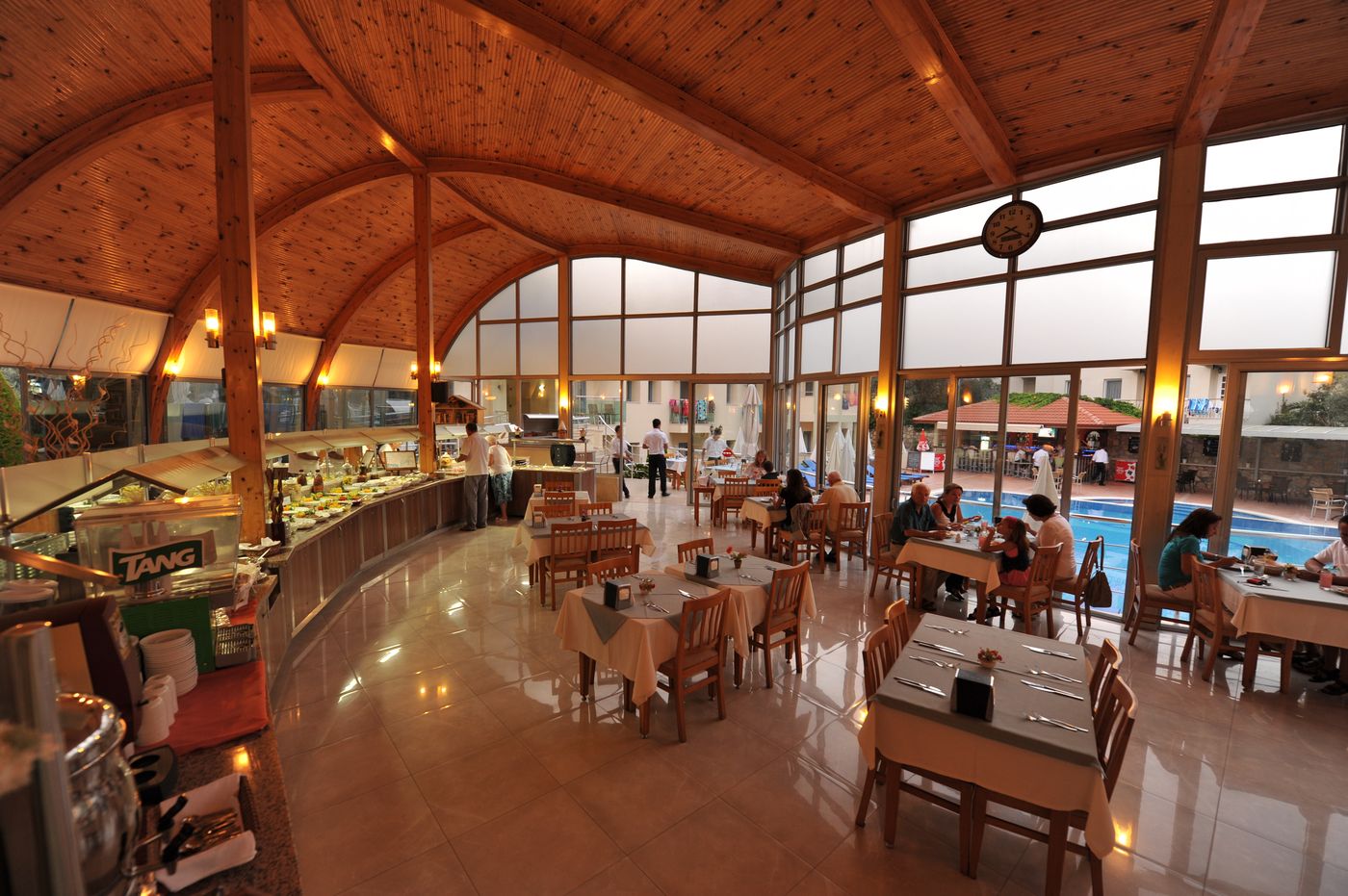 Belcehan-Deluxe-Restaurant-31