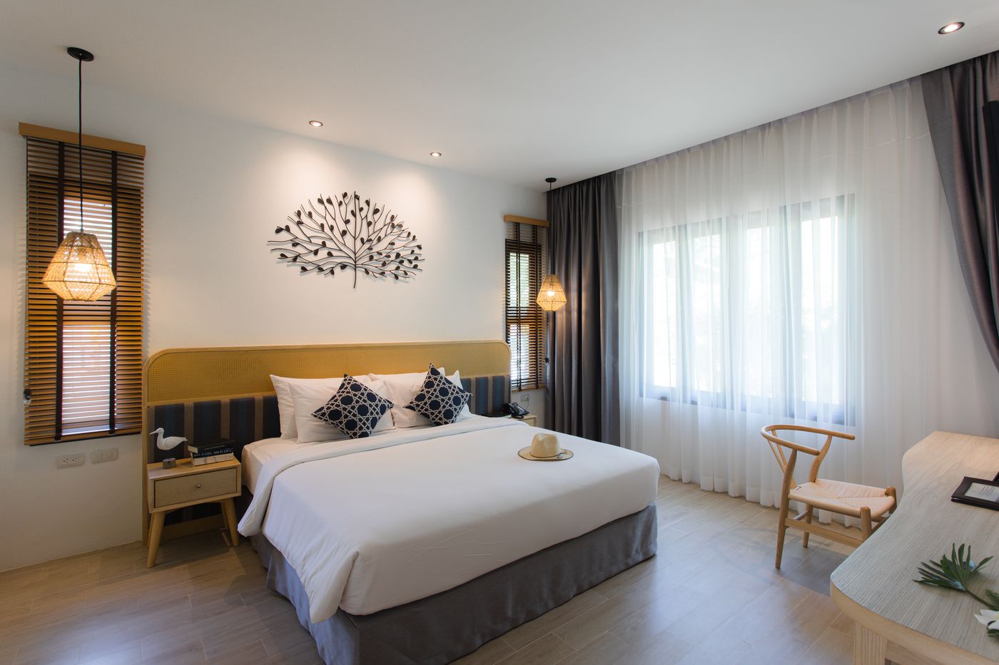 BLU-PINE-Villa---Pool-Access-Room-29