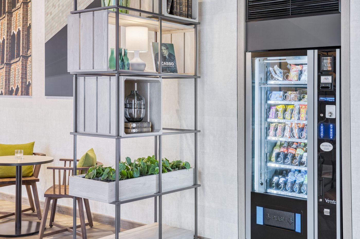 IntercityHotel-Budapest-Lobby-23