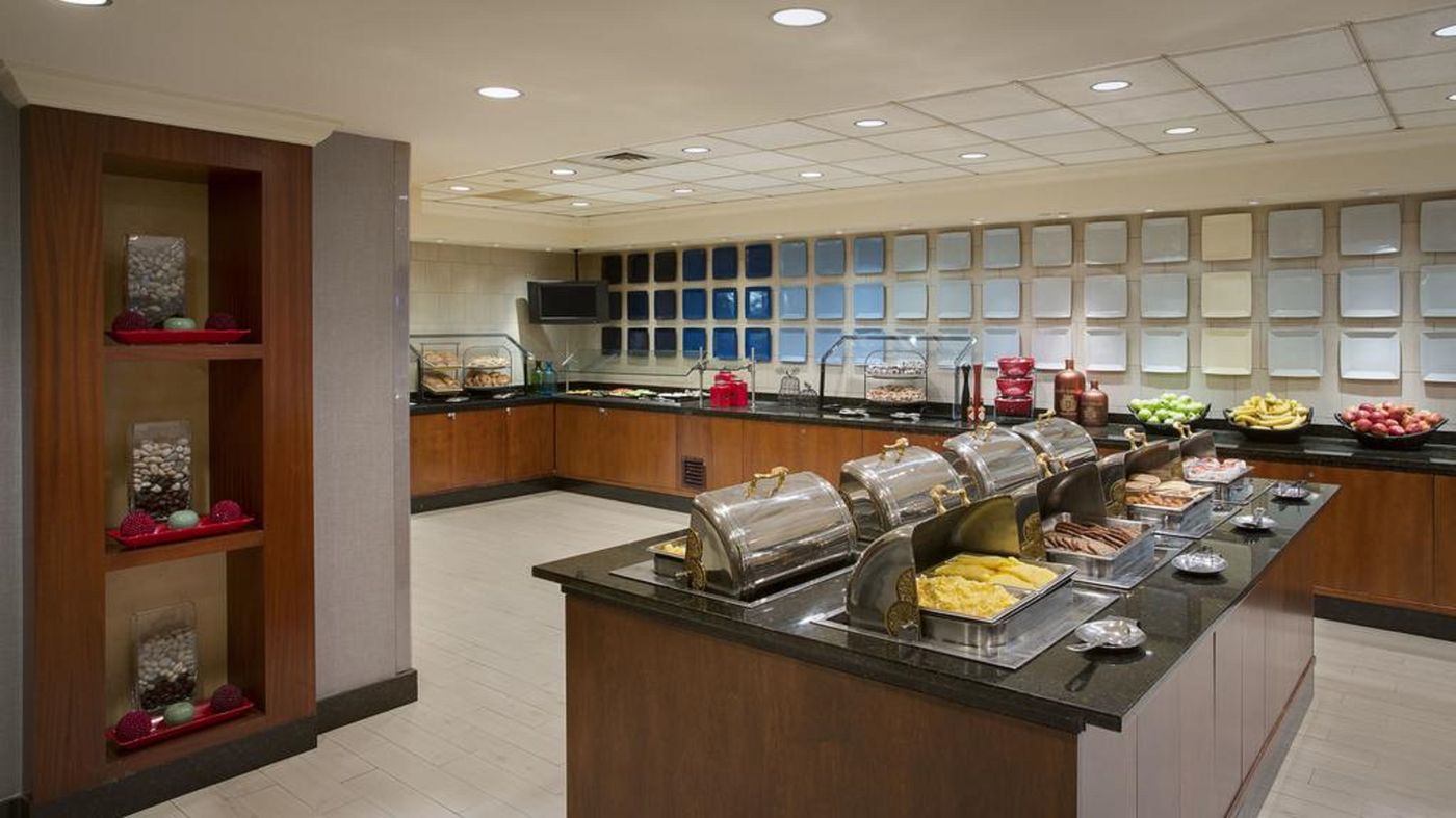 Residence-Inn-By-Marriott-New-York-Manhattan-Times-Square-Restaurant-33