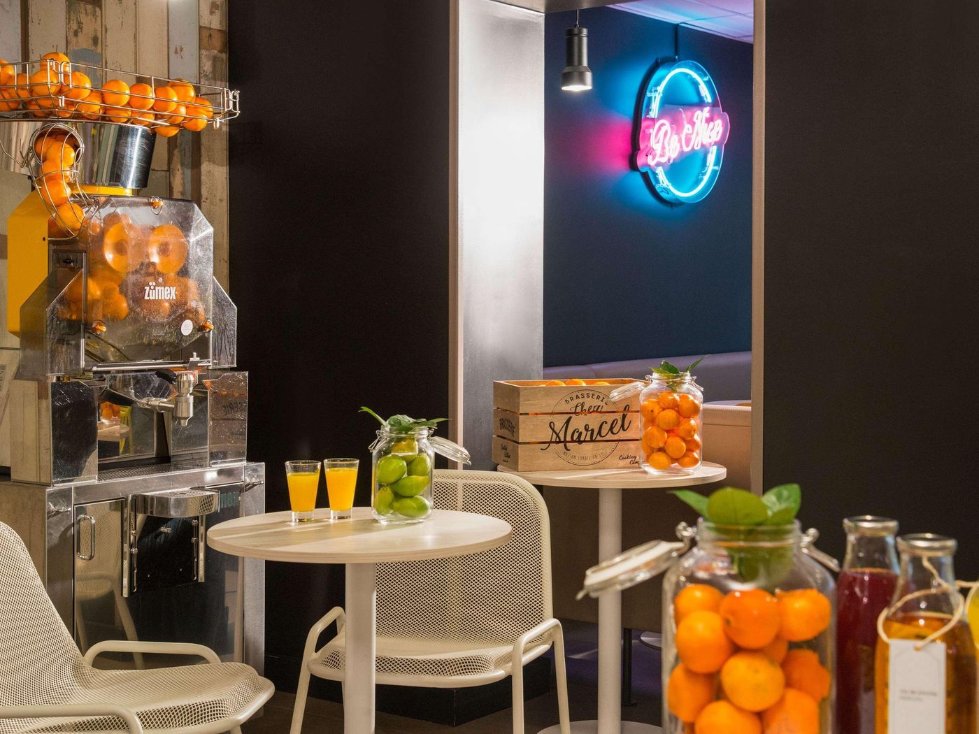 ibis-Styles-Nice-Centre-Gare-Restaurant-38