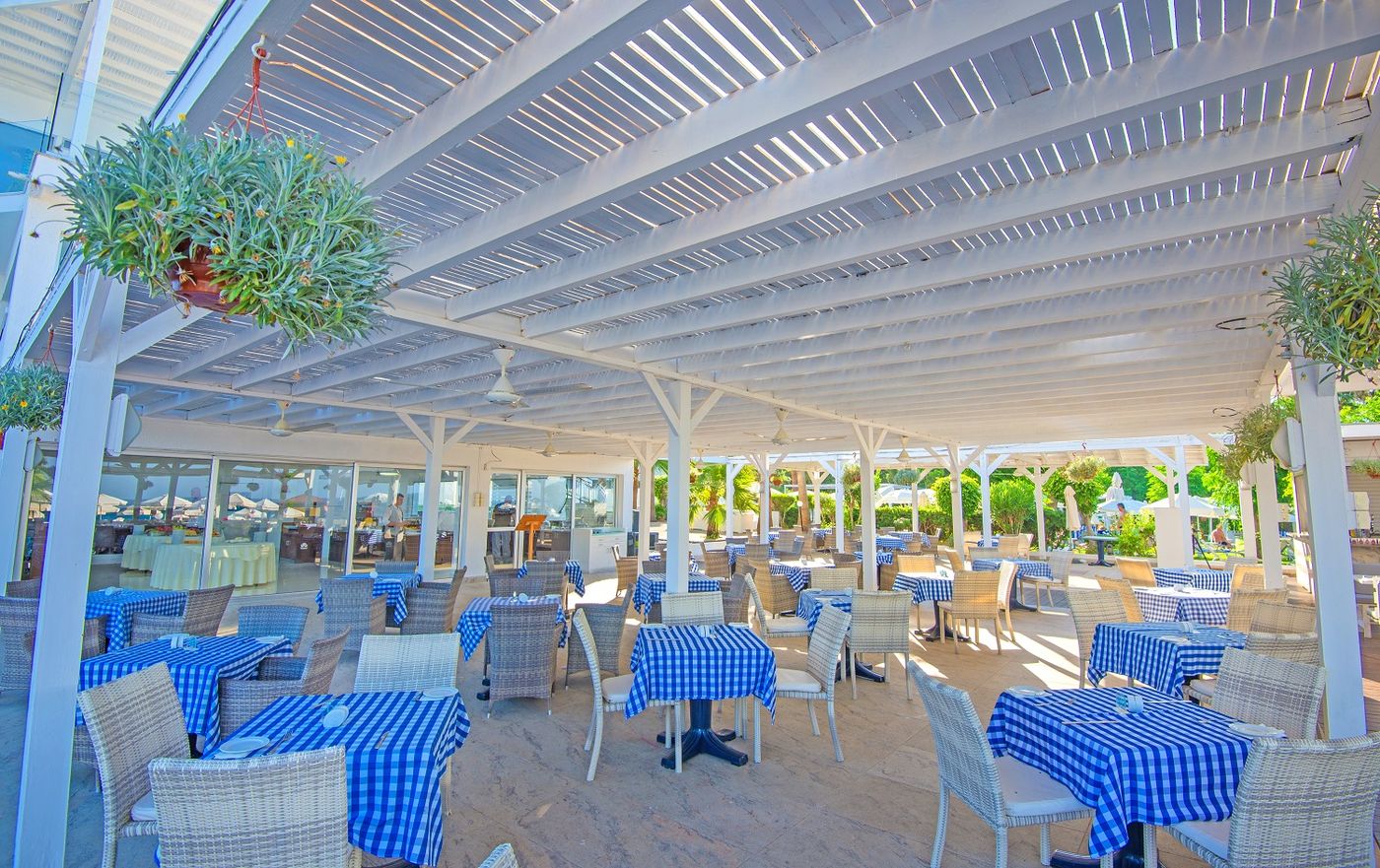 Silver-Sands-Beach-Hotel-Restaurant-50