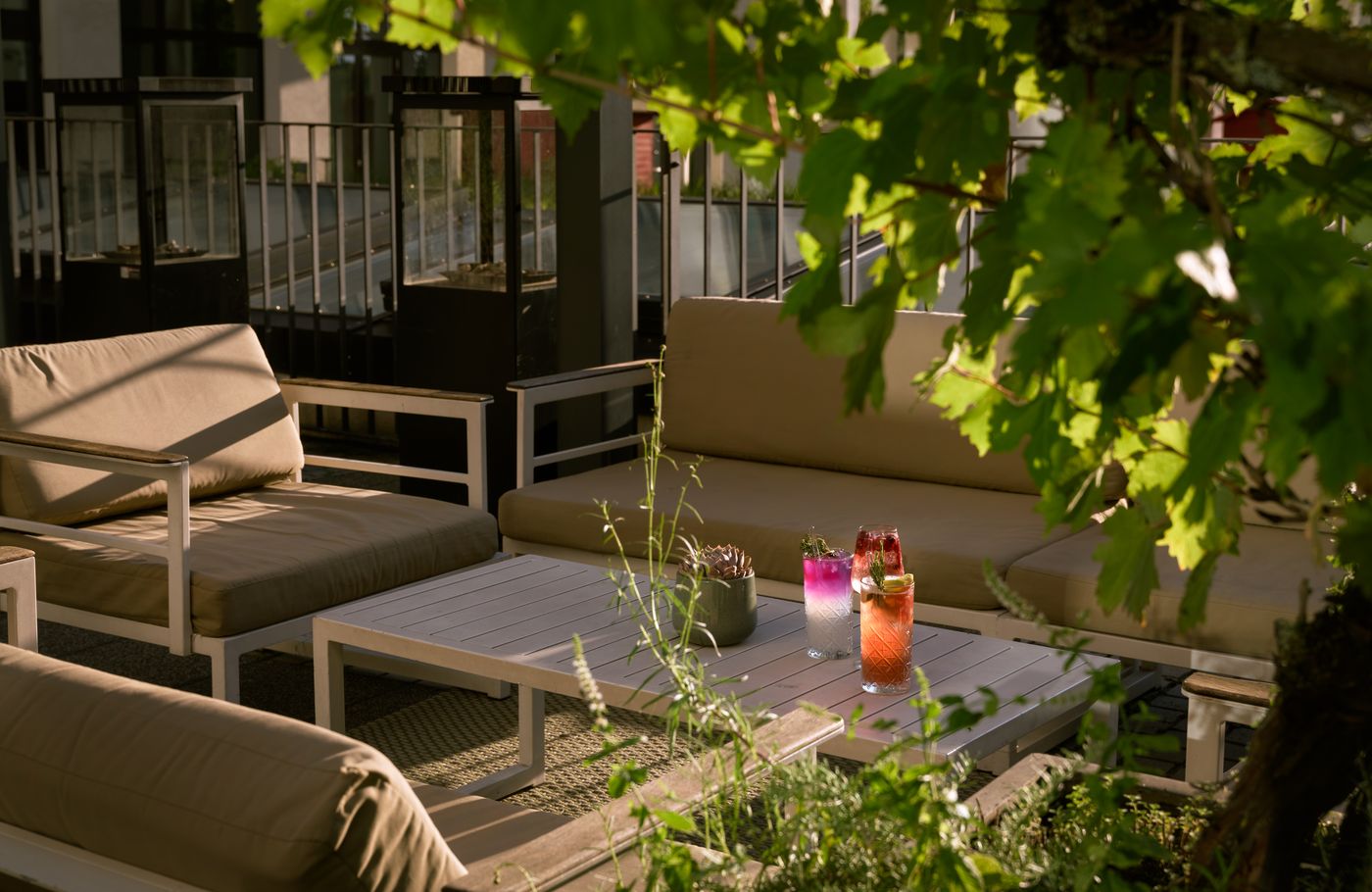 Leonardo-Royal-Hotel-Munich-Terrace-54