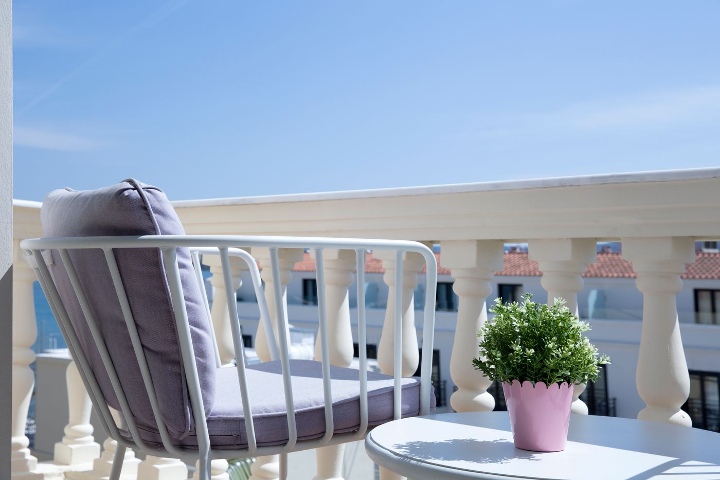 The-Alley-Hotel-Room-77