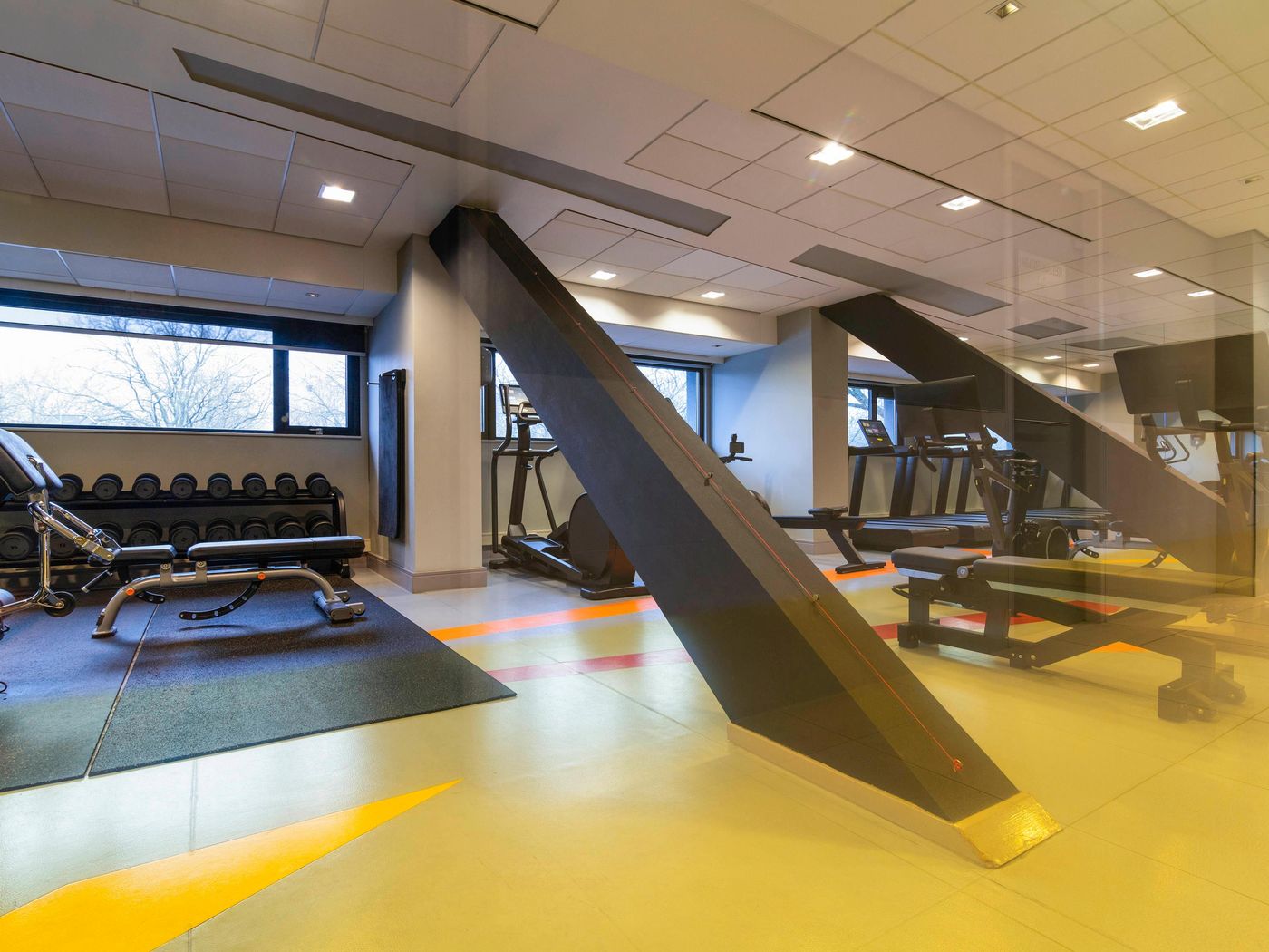 Novotel-Amsterdam-City-Sports-and-Entertainment-72