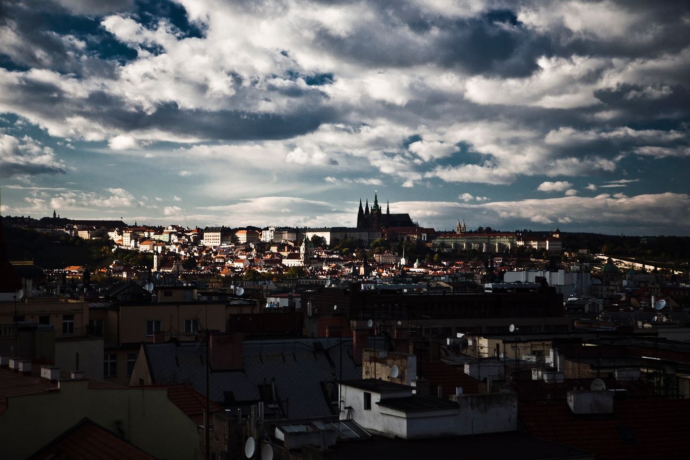 Archibald-City-Room-6