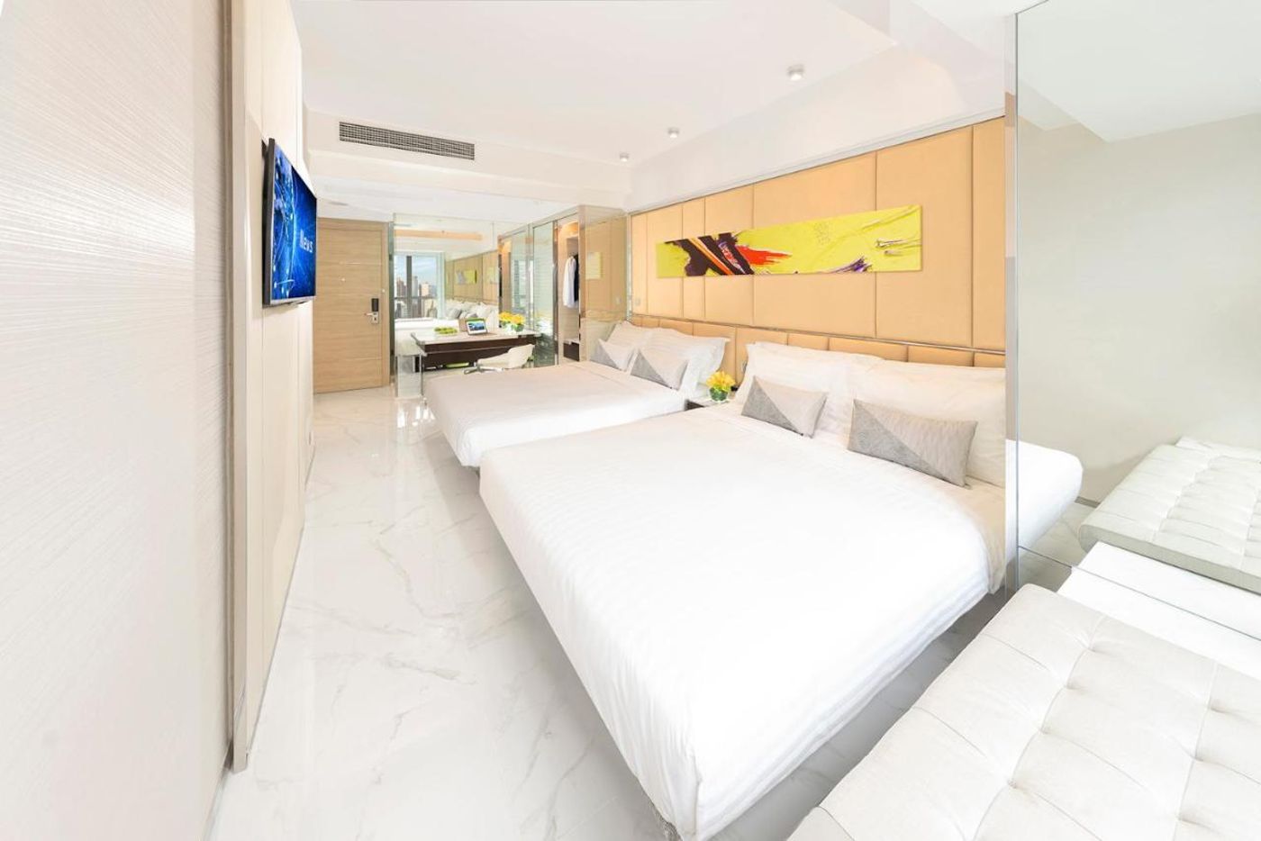 iclub-AMTD-Sheung-Wan-Hotel-Room-9