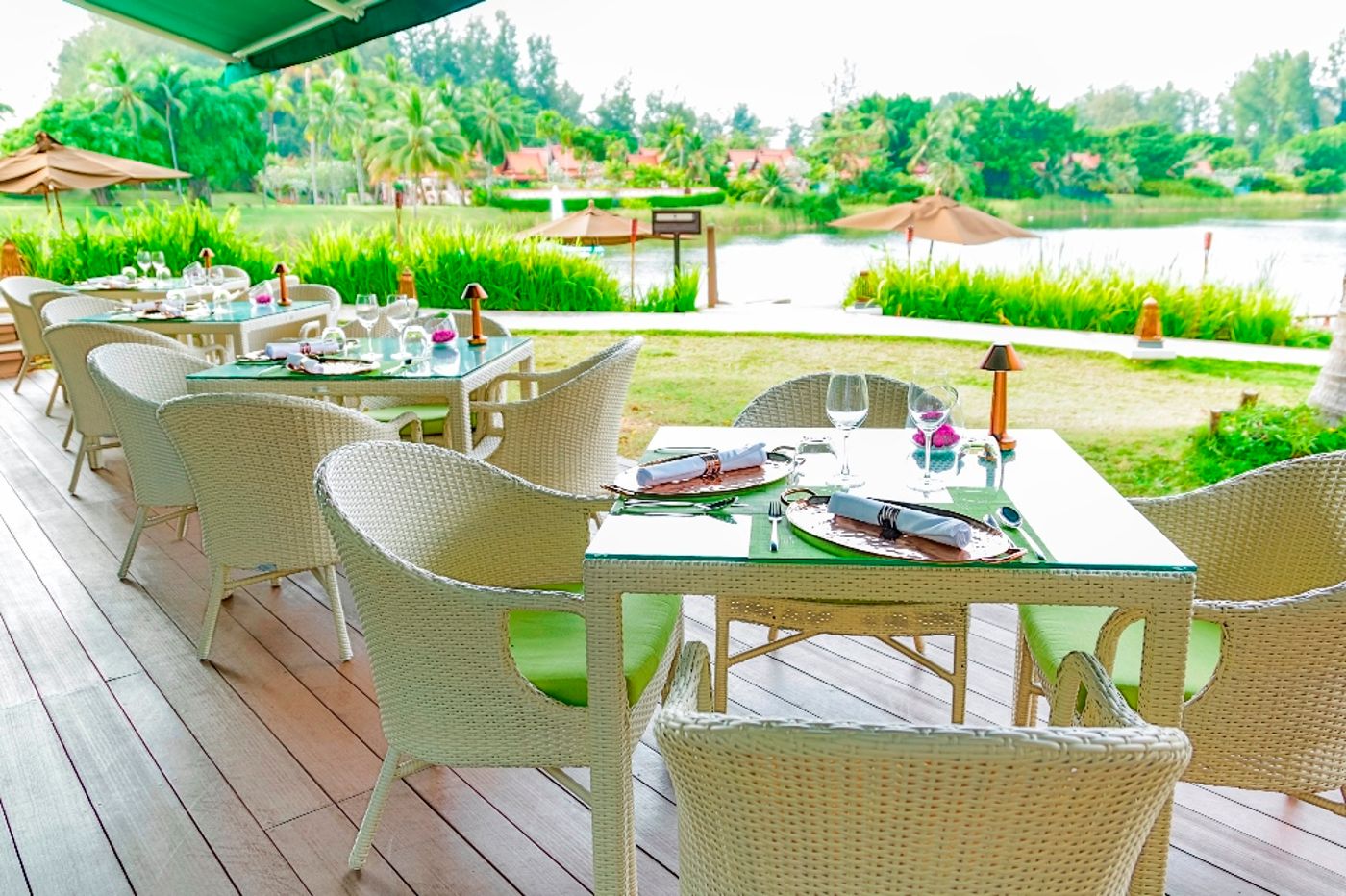 Banyan-Tree-Phuket-Restaurant-21