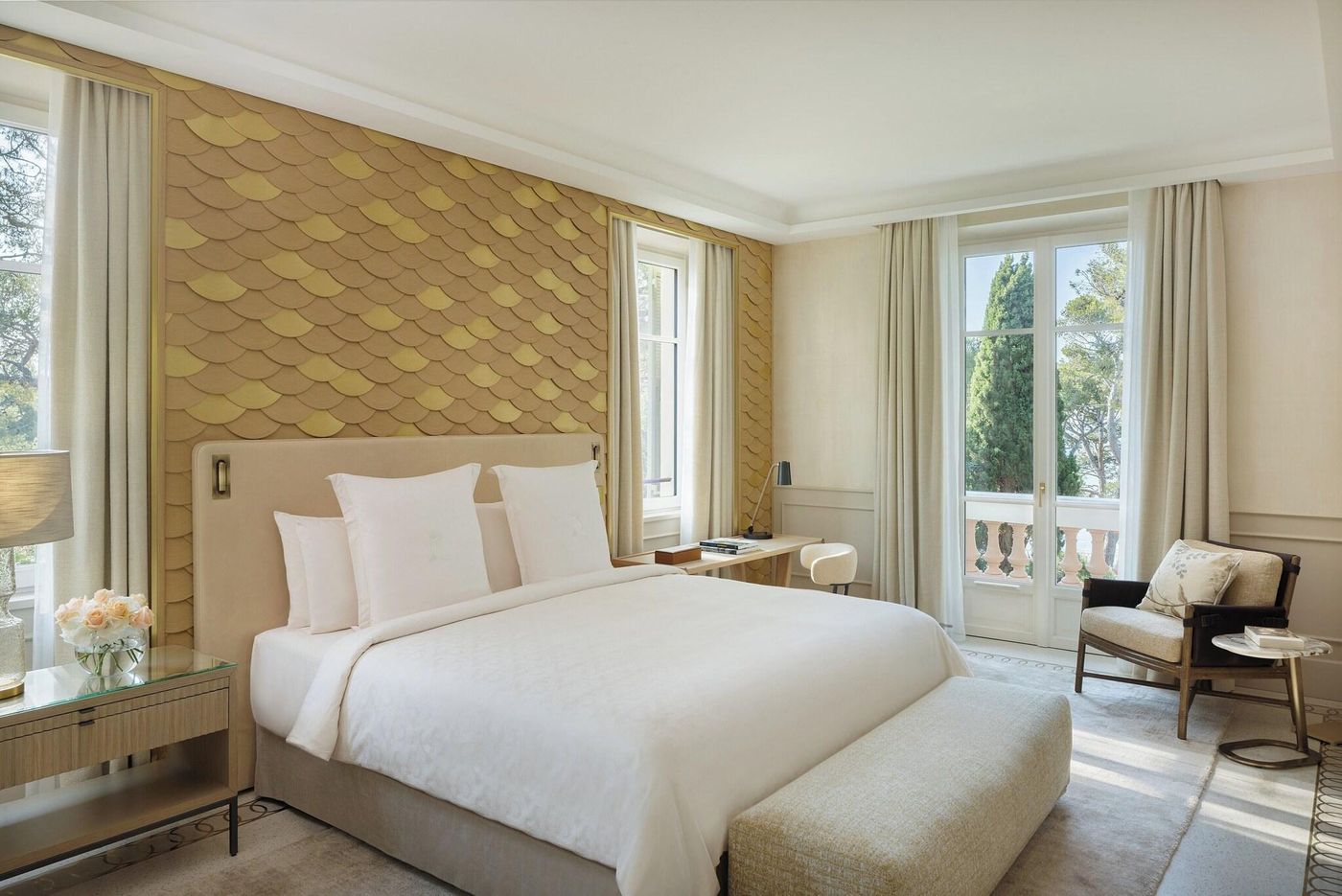 Grand-Hotel-du-Cap-Ferrat--A-Four-Seasons-Hotel-Room-51