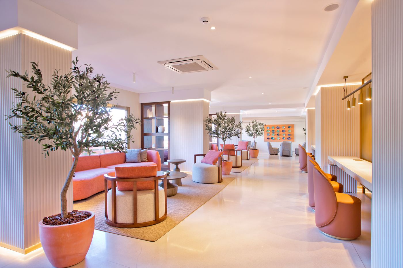 Sunset-Beach-Club-Lobby-43